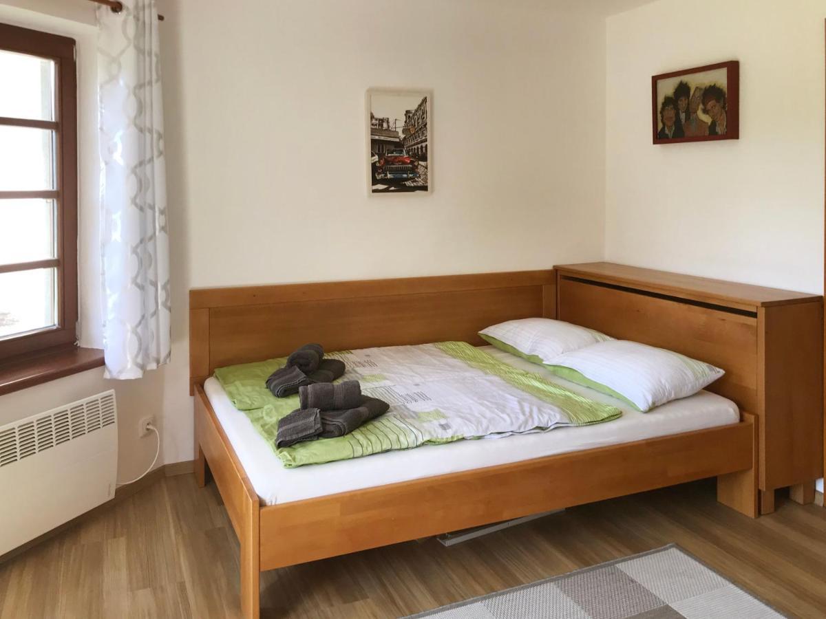 Apartman Hosin Apartment Hluboka nad Vltavou Exterior photo